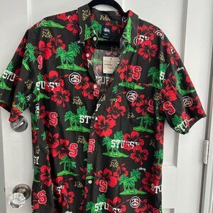 Stussy men's XL Black Red Green Hawaiian shirt NWT